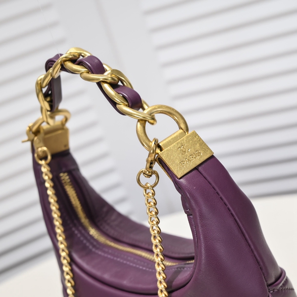 シャネルバッグ素材ディテール